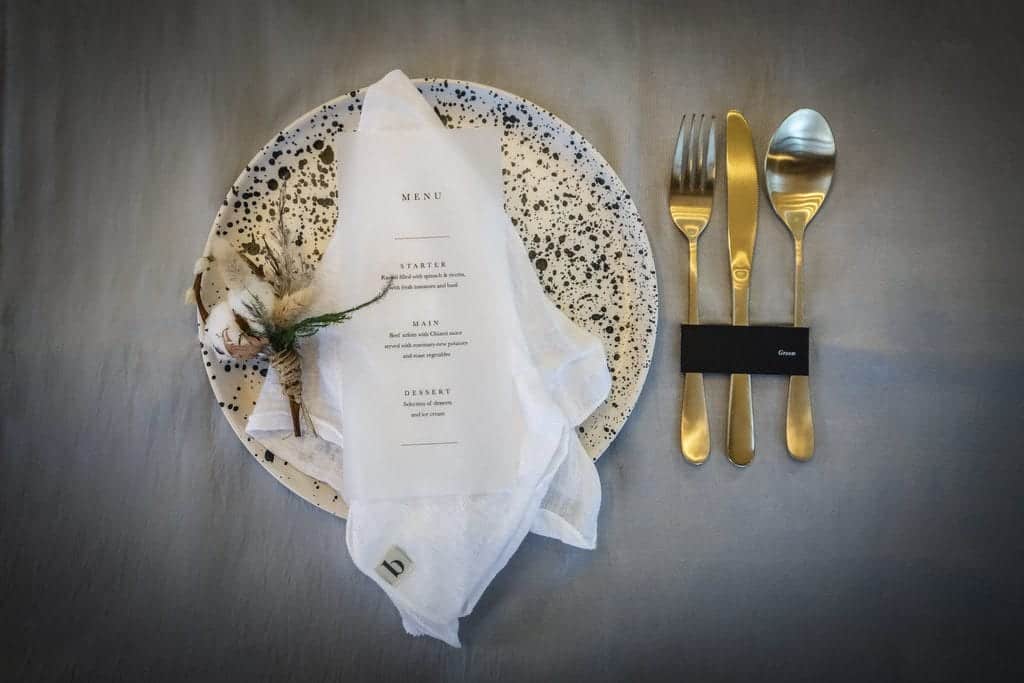 Glam up north place setting