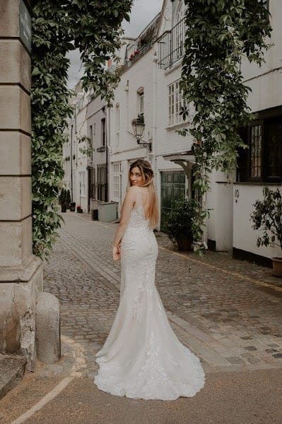 bride on a london street