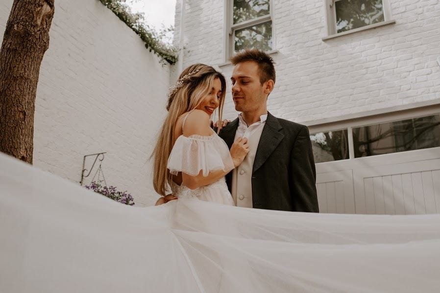 london street wedding couple