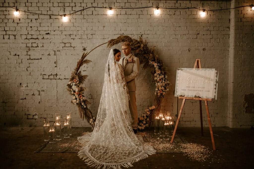 boho wedding couple