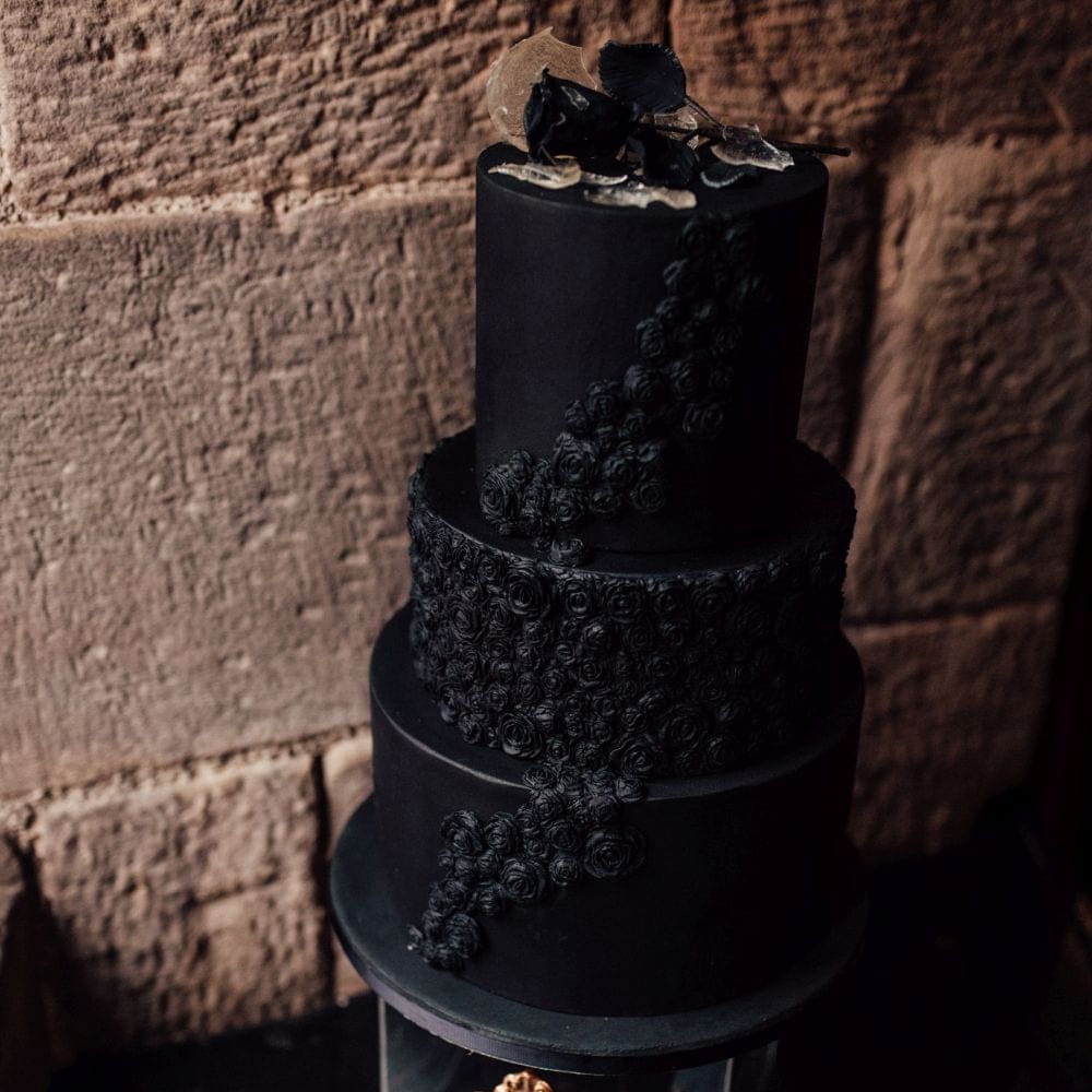 Dark and moody wedding cake. Textured buttercream. Black wedding cake. Black  and gold. Black and white. | White cakes, Cake, Black wedding cakes