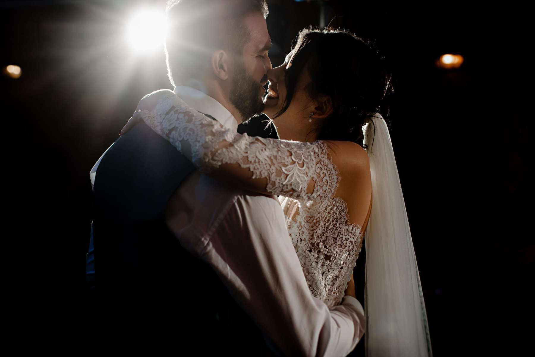 first dance wedding couple 