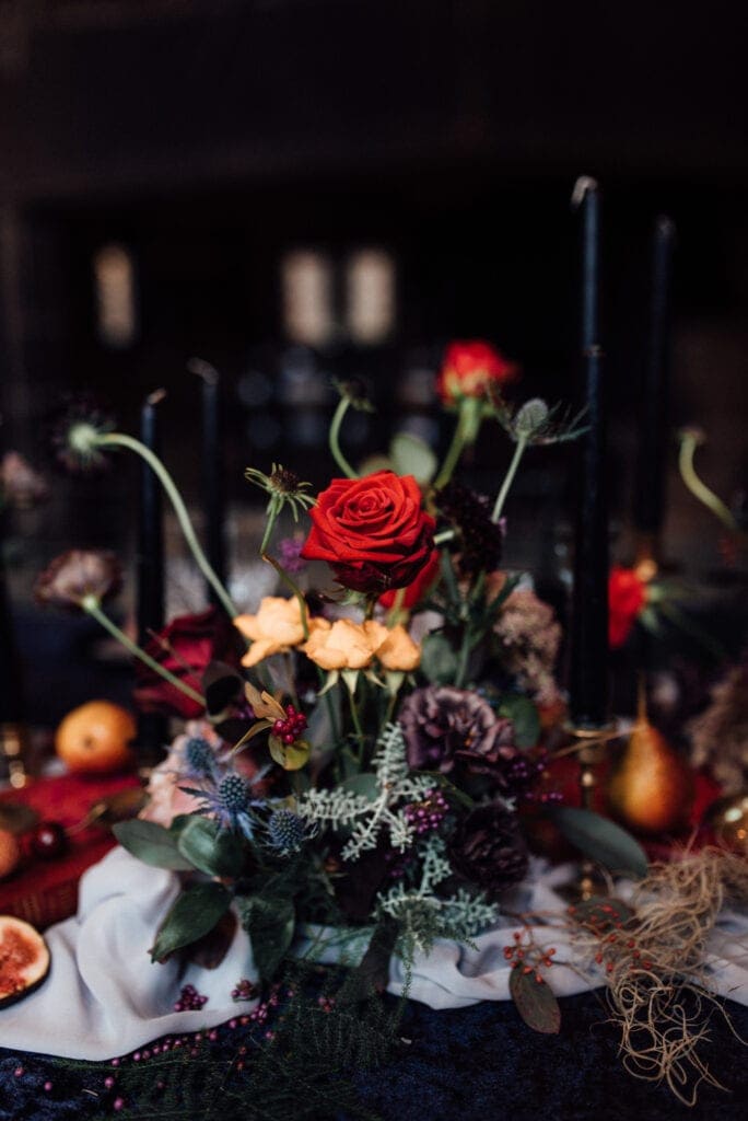 winter wedding flowers, table flowers