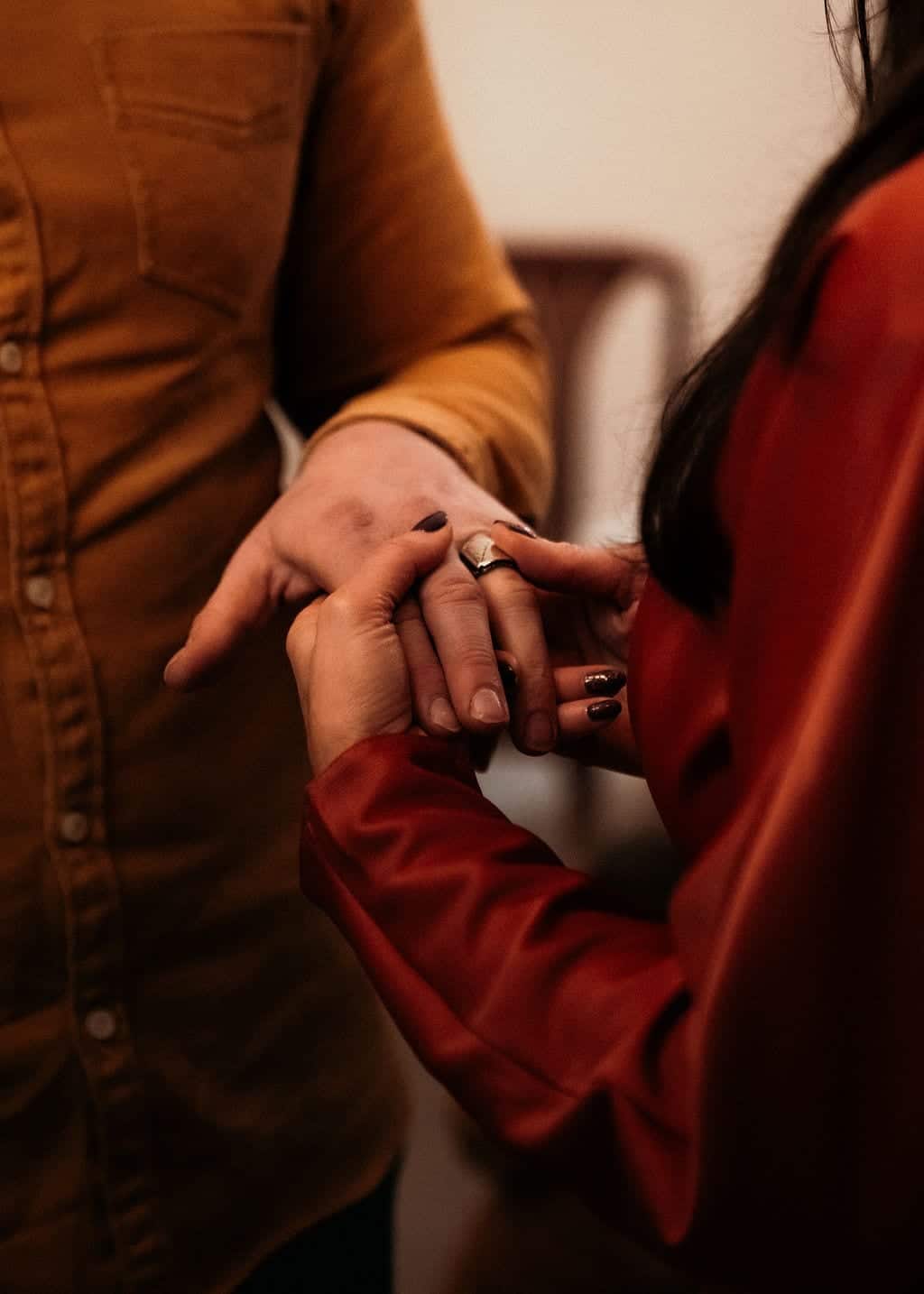 exchanging wedding rings