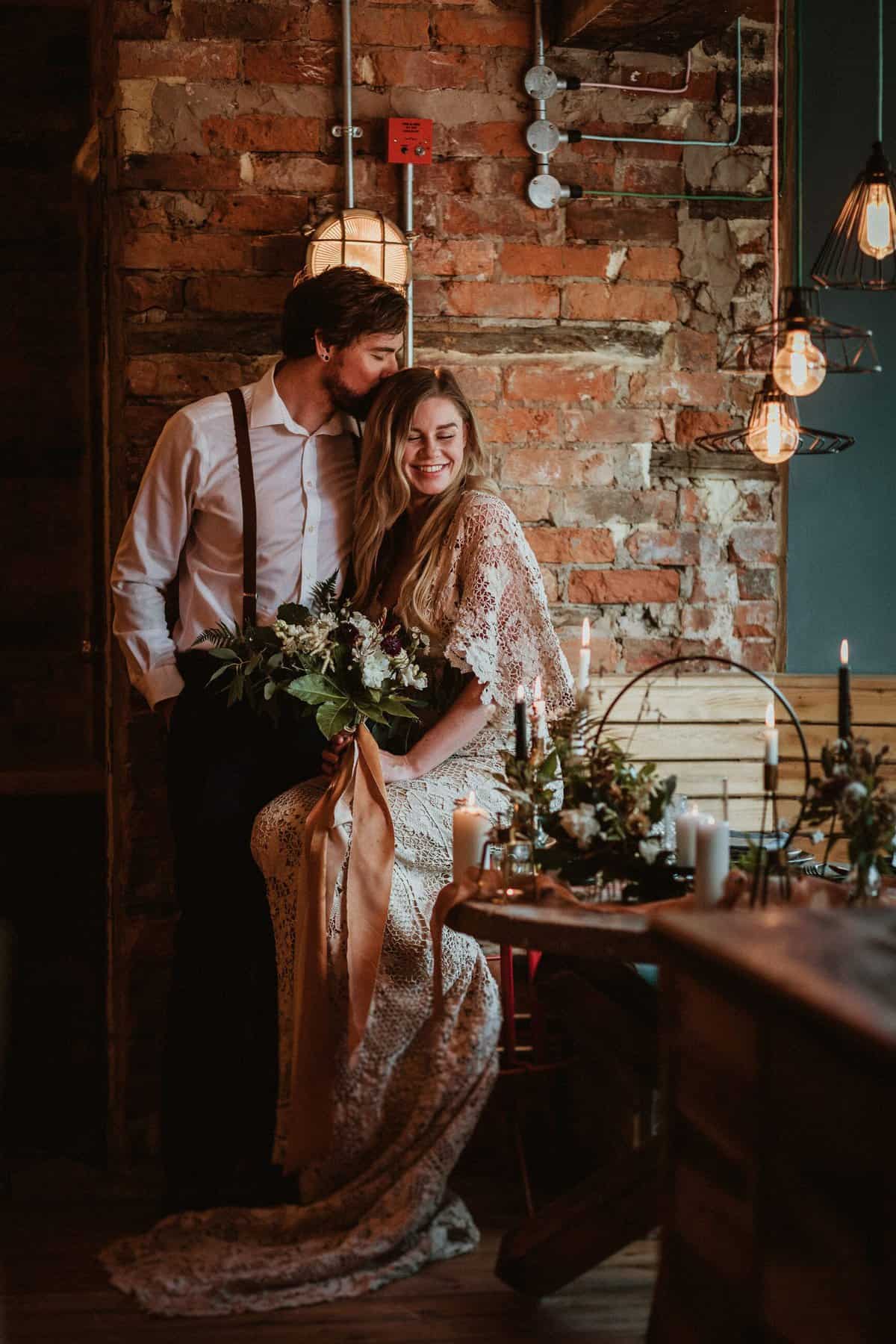 boho wedding couple in an urban elopement