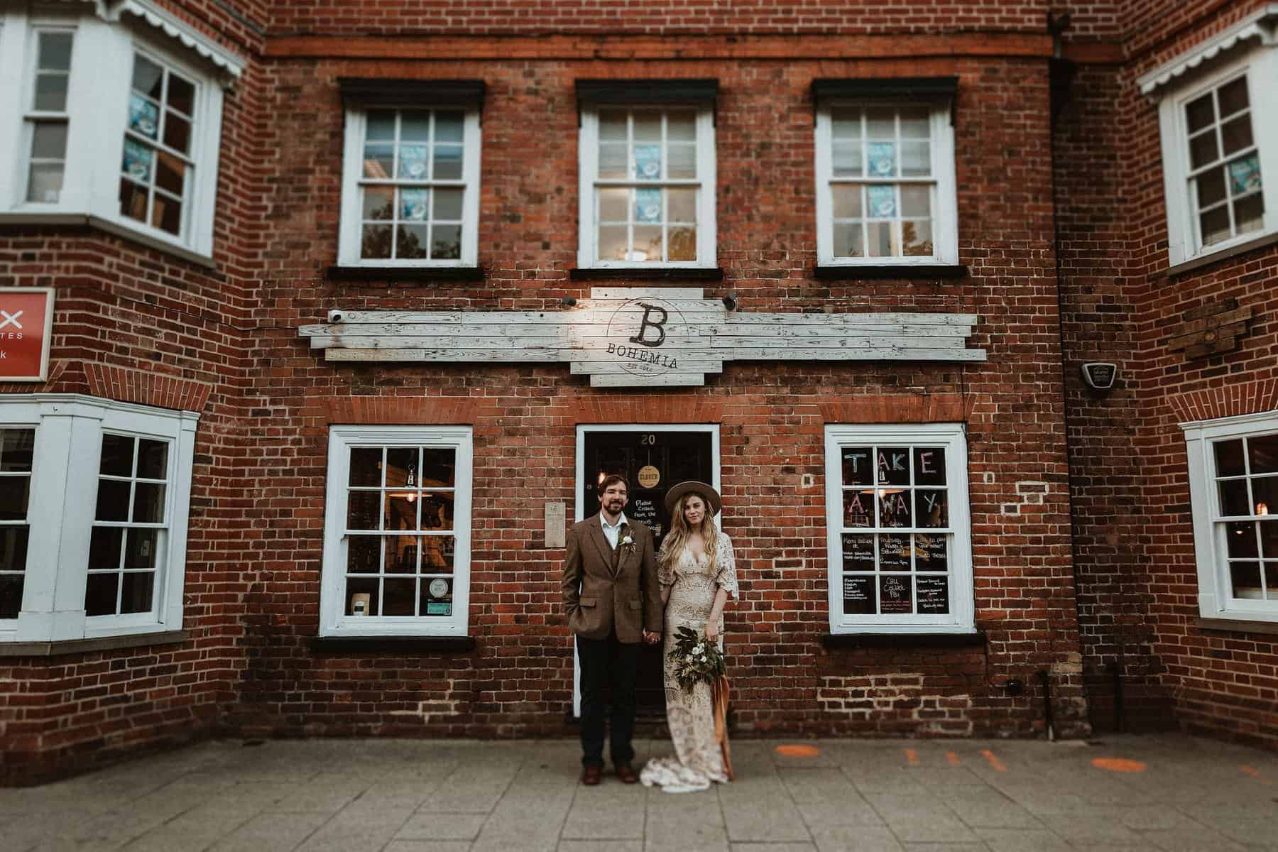 boho wedding couple