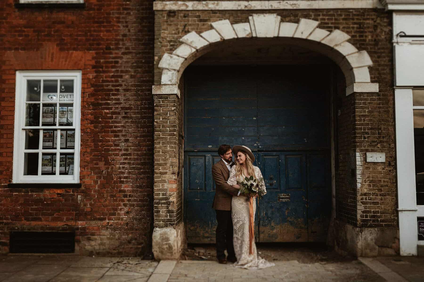 boho wedding couple