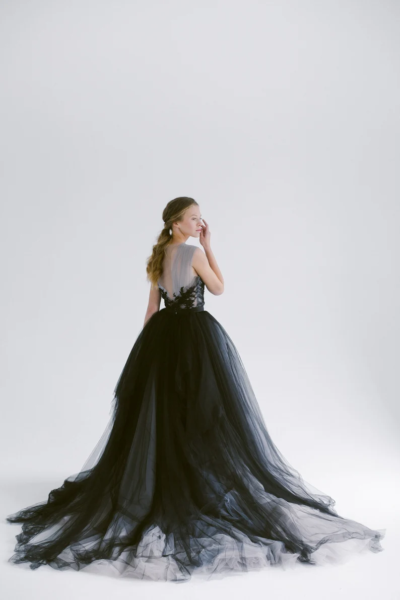 Enchanting Elegance: Explore the Drama of Gothic Wedding Dresses