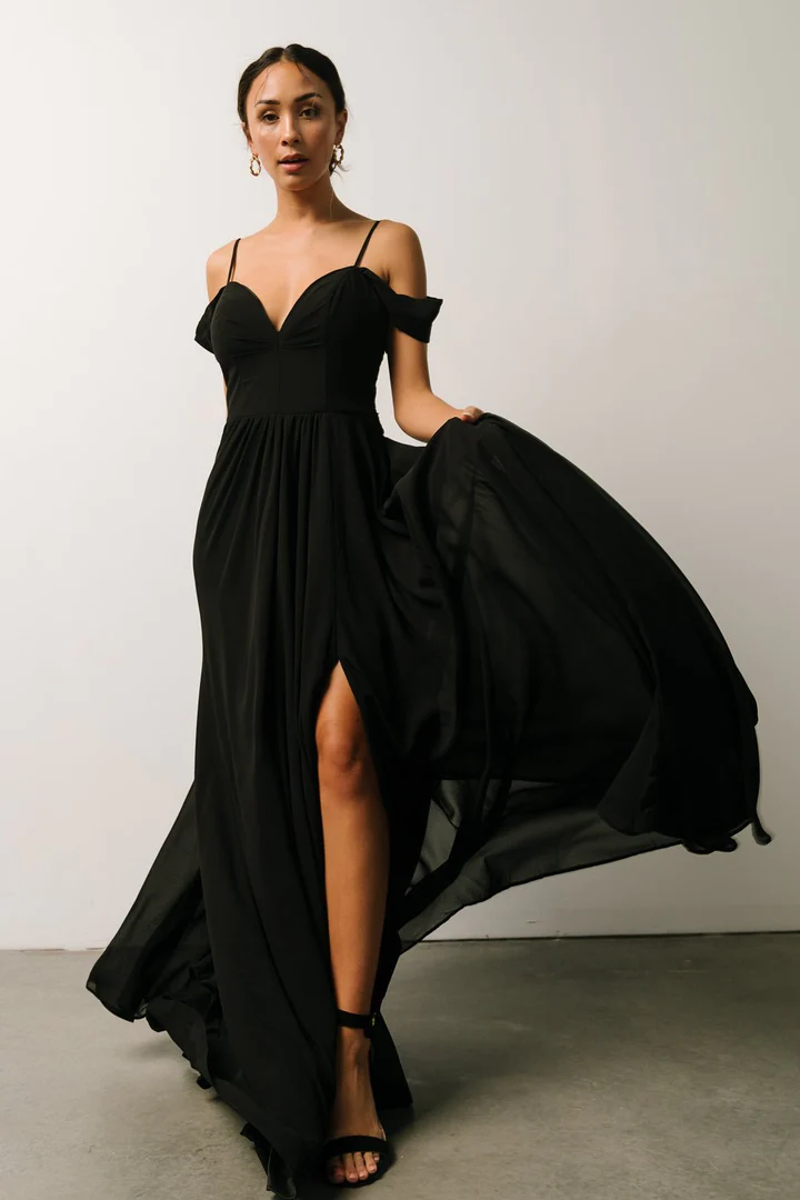 black dress with sweet heart neckline