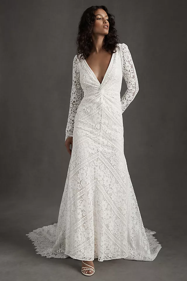 vintage style lace with modern v neckline and mermaid silhouette 