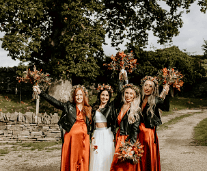 Autumn Bridesmaid Dresses: The Ultimate Guide to Colours, Fabrics, and Styles