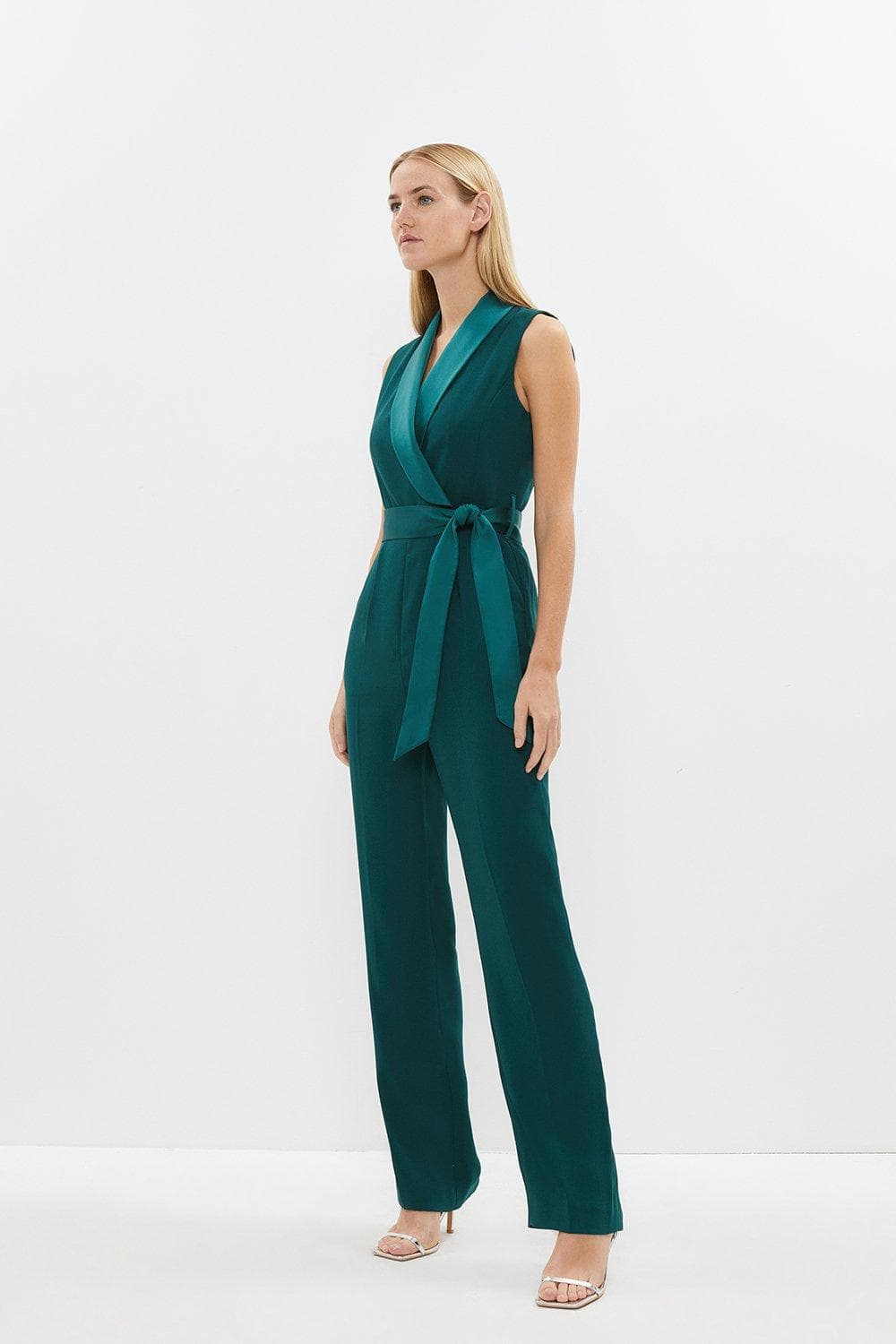 Bridesmaid Jumpsuits Your Party Will Love! Plus Styling Guide.