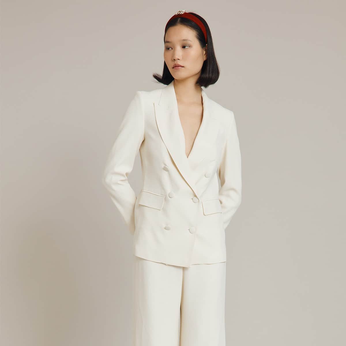 The top 15 bridal suits - 2024 must have white wedding pantsuits!