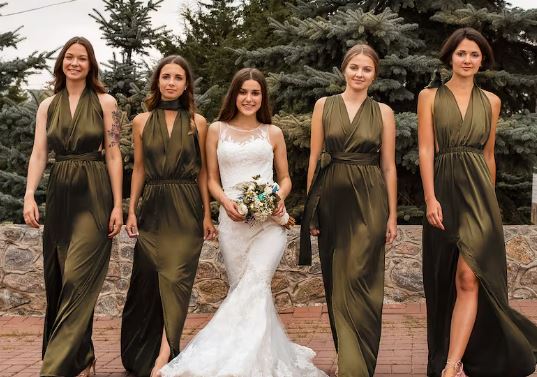 bride with 4 bridesmaids in olive green bridesmaid dresses
