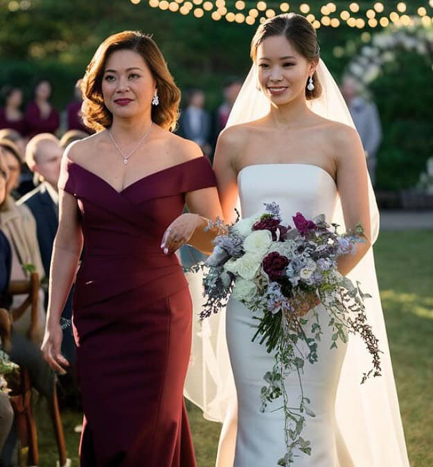 Fall Mother of the Bride Dresses: Warm, Rich, and Beautiful