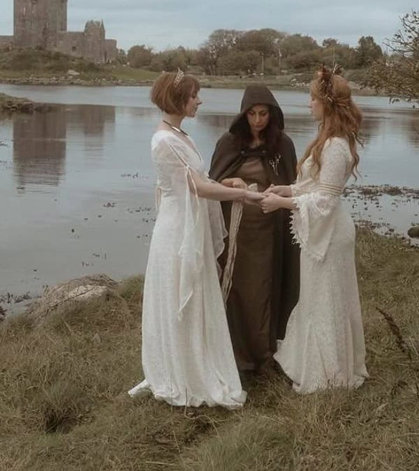 Pagan Wedding Guide: Traditions, Rituals and Ceremony Ideas