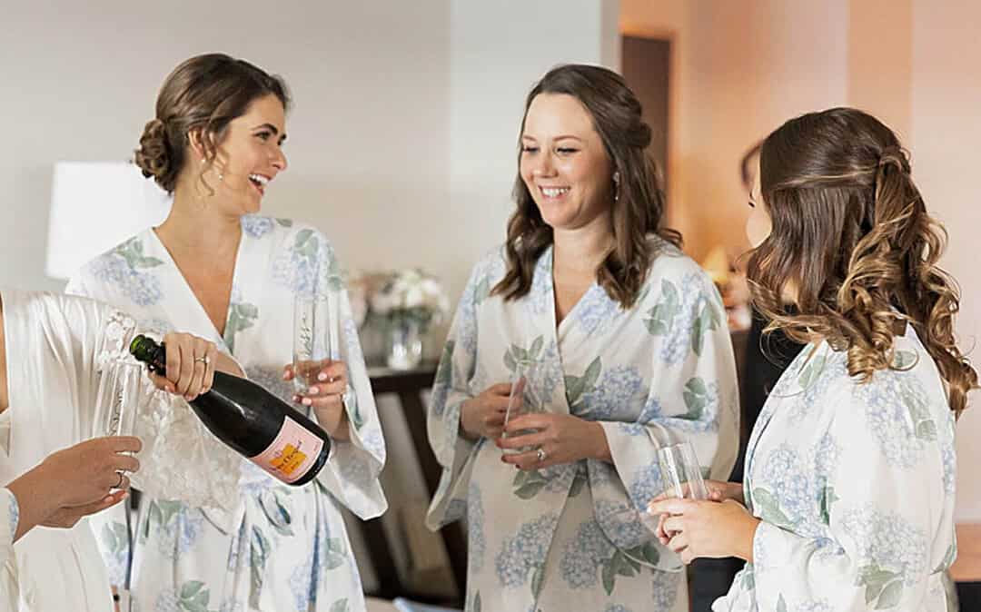 Stress-Free Wedding Morning: What to Pack for the Bridal Suite