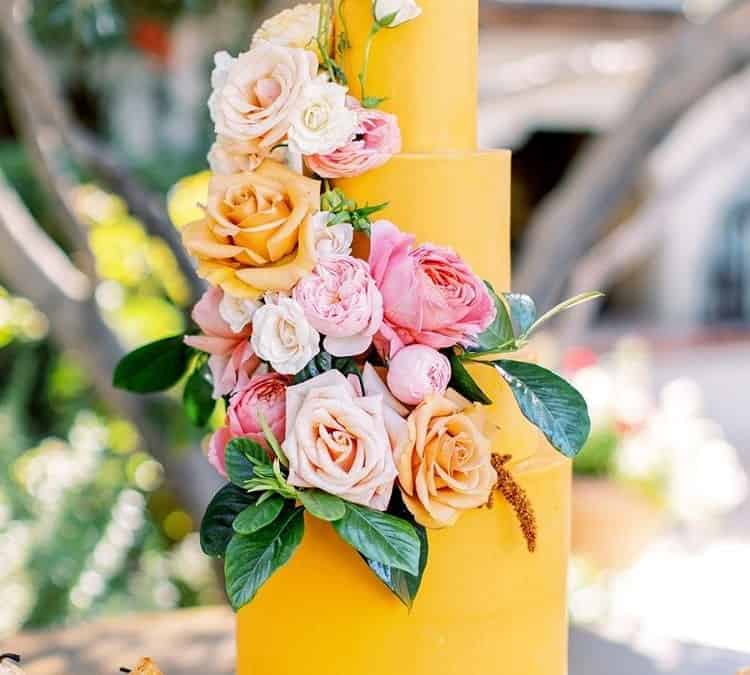 Summer Wedding Cake Ideas and Expert Top Tips