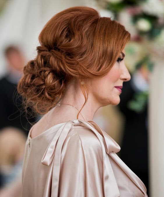 Beautiful Long Hair Ideas for Mothers of the Bride or Groom